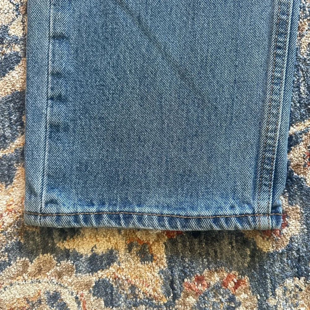 Levis 505 size 36 x 32 blank tab medium wash